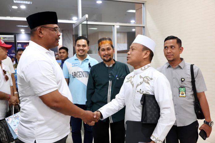 Ustadz Das’at Latief: Jangan Antipati dengan Syariat Islam di Aceh